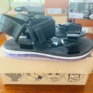 BNIB Melissa Black Kids' Papete Rider Sandal in size 12 toddler little girls.
